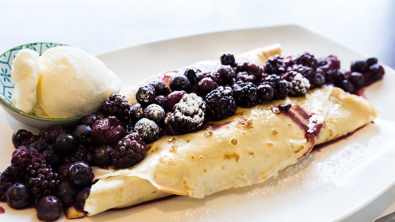 Mixed Berry Crepe