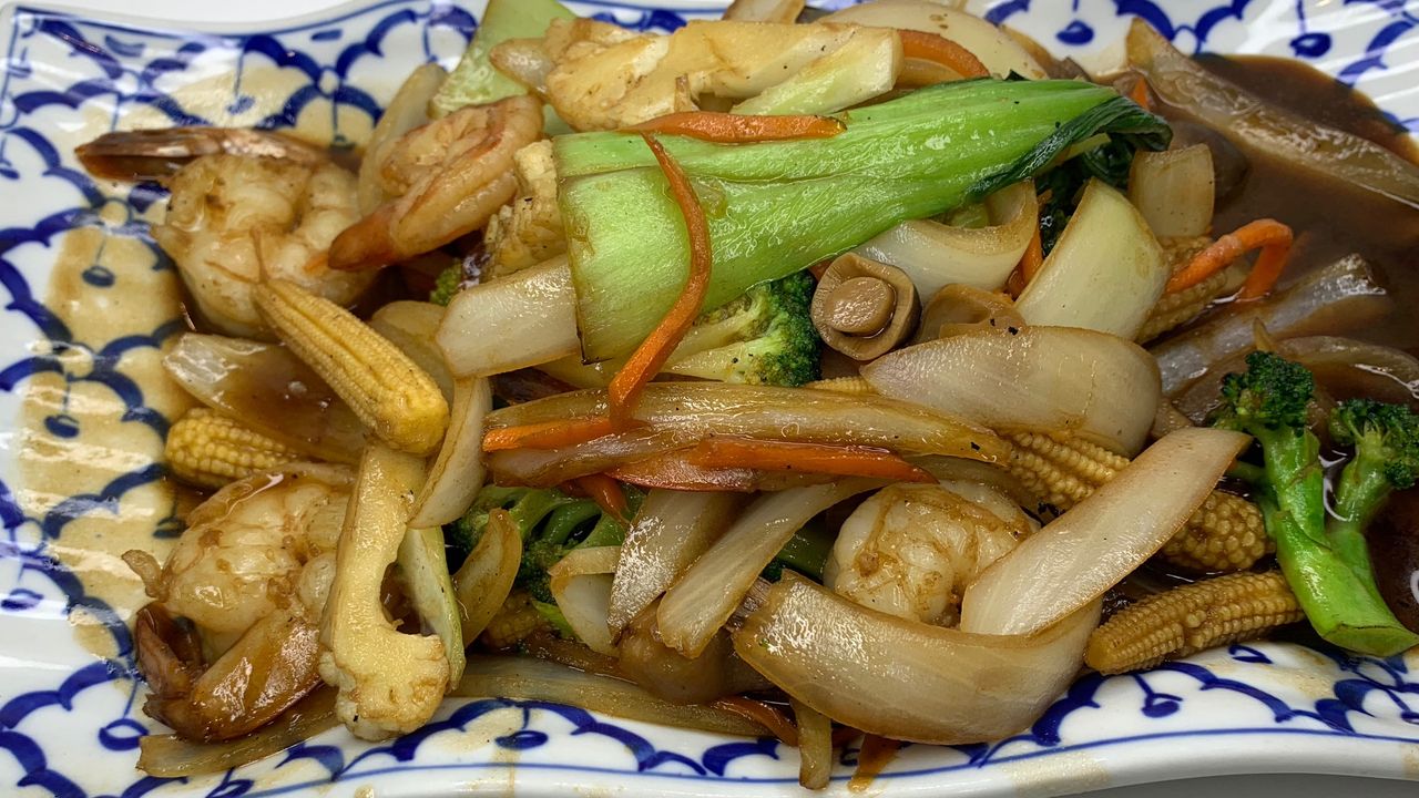 22.*Pad Namman Hoy