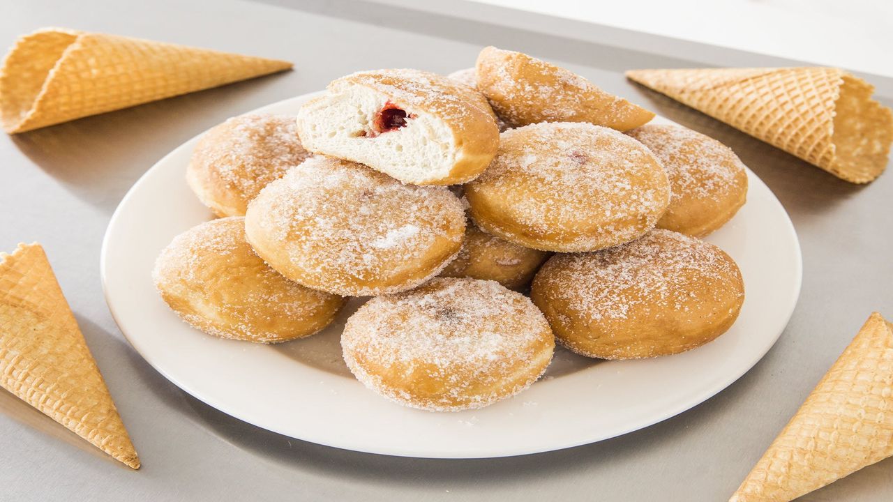 Buy 5 Donuts get 1 Free