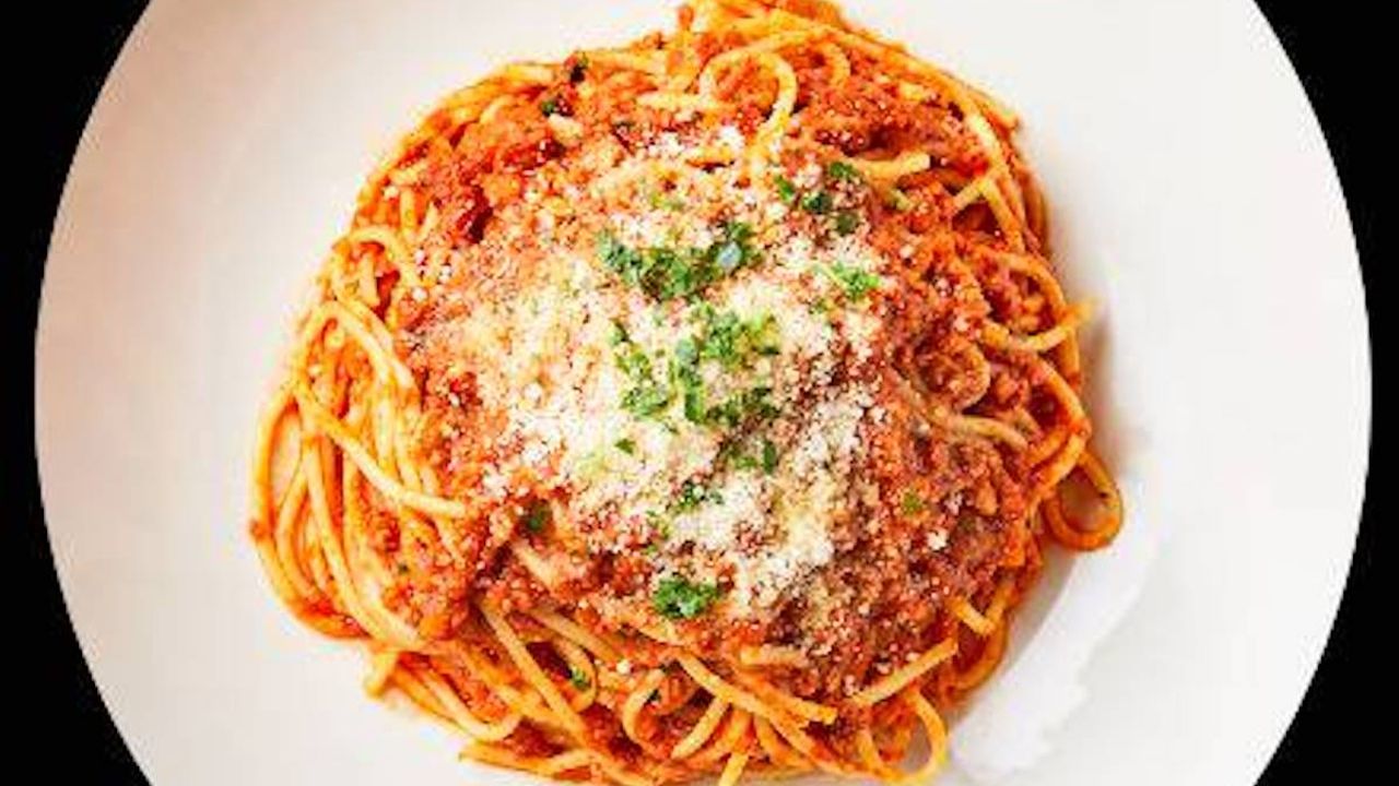 Entree Spaghetti Bolognese (2967 kJ)