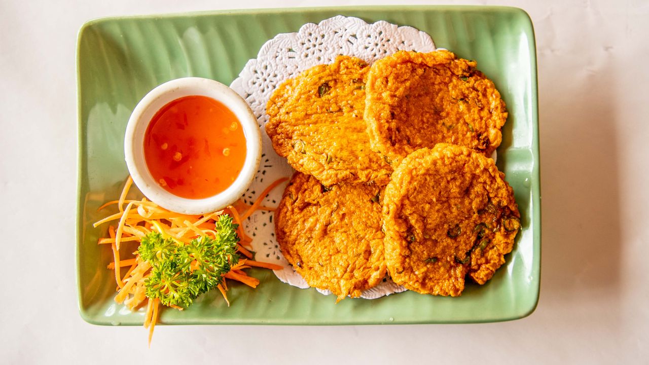 Fish Cake (4 Pcs.)