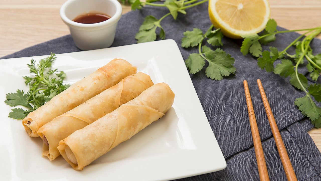 Vegetarian Spring Rolls (3pcs)