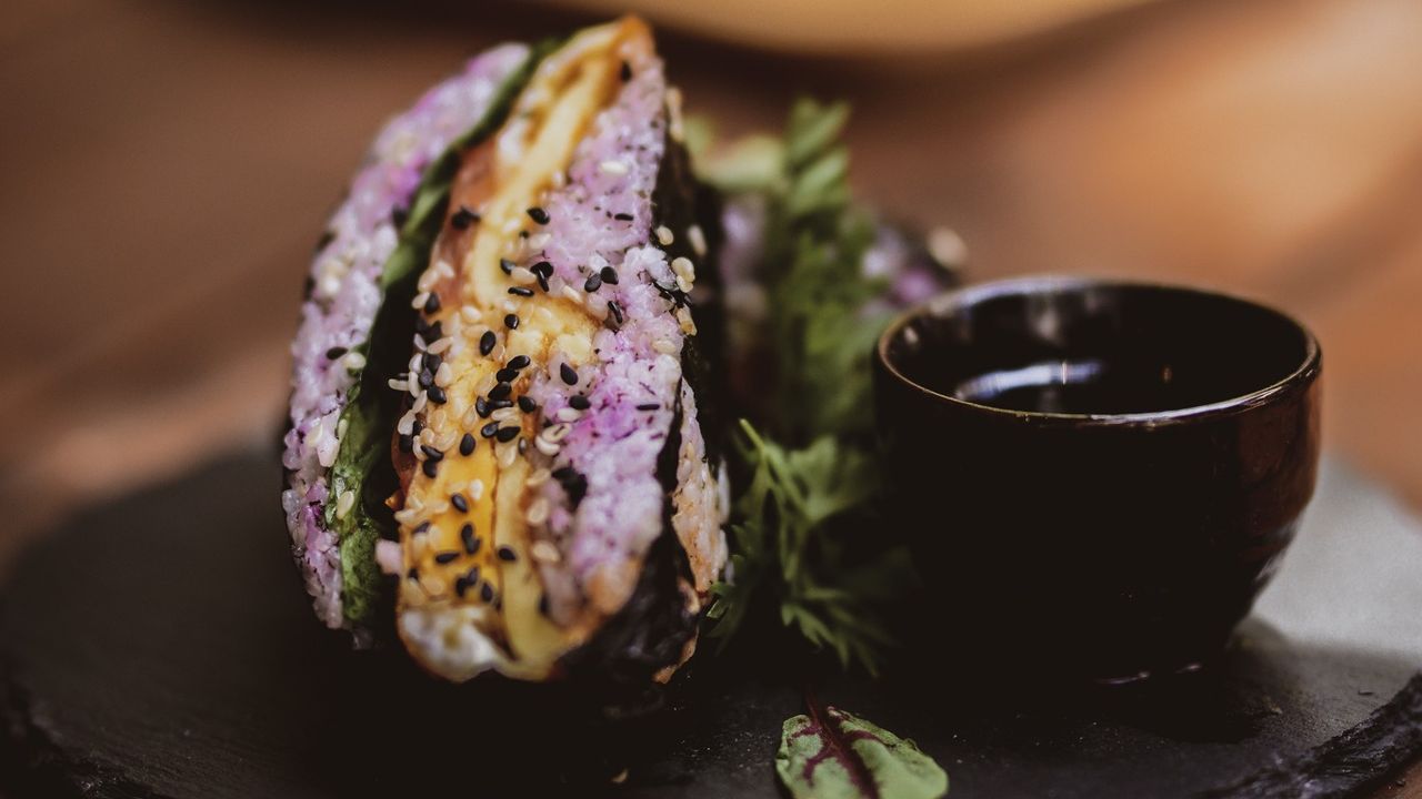 ONIGIRAZU RICE BURRITOS