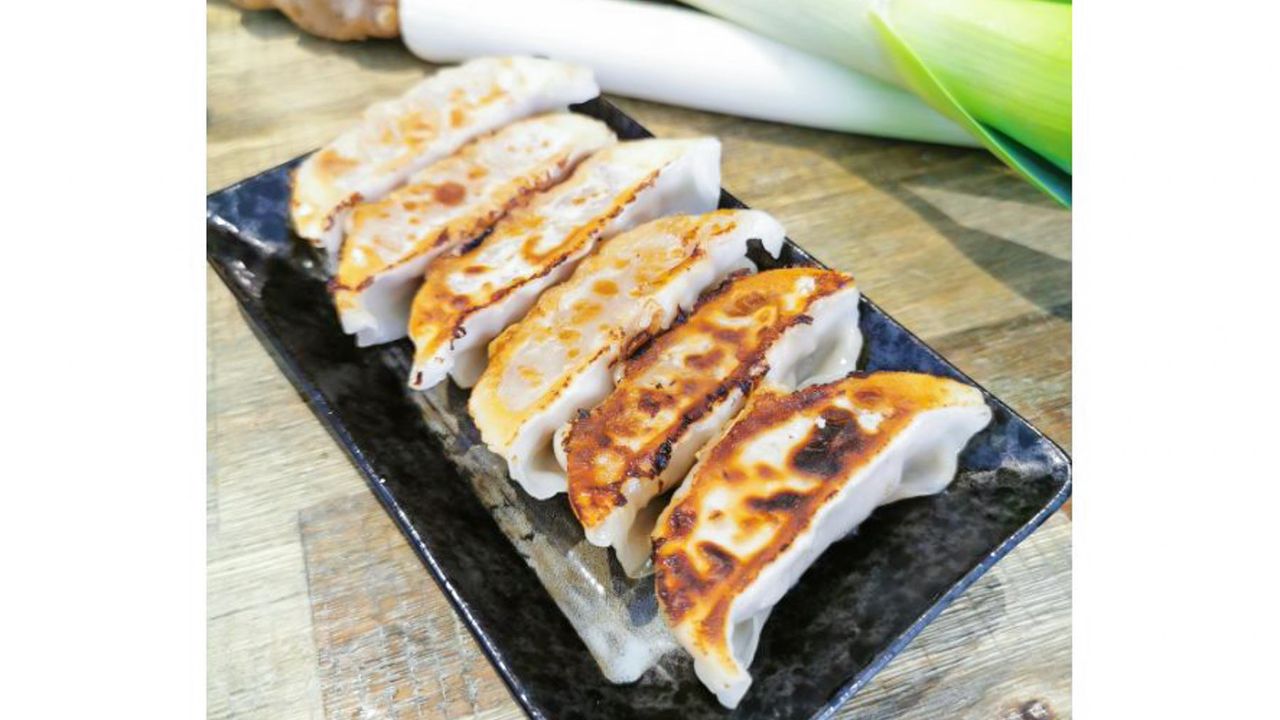 Pork Gyoza (6 Pieces)