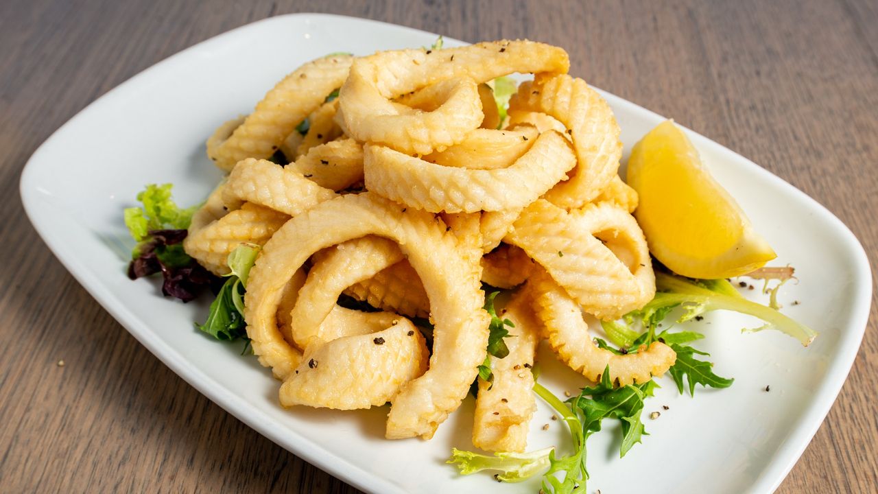 Salt 'n' Pepper Calamari (Lightly Fried)