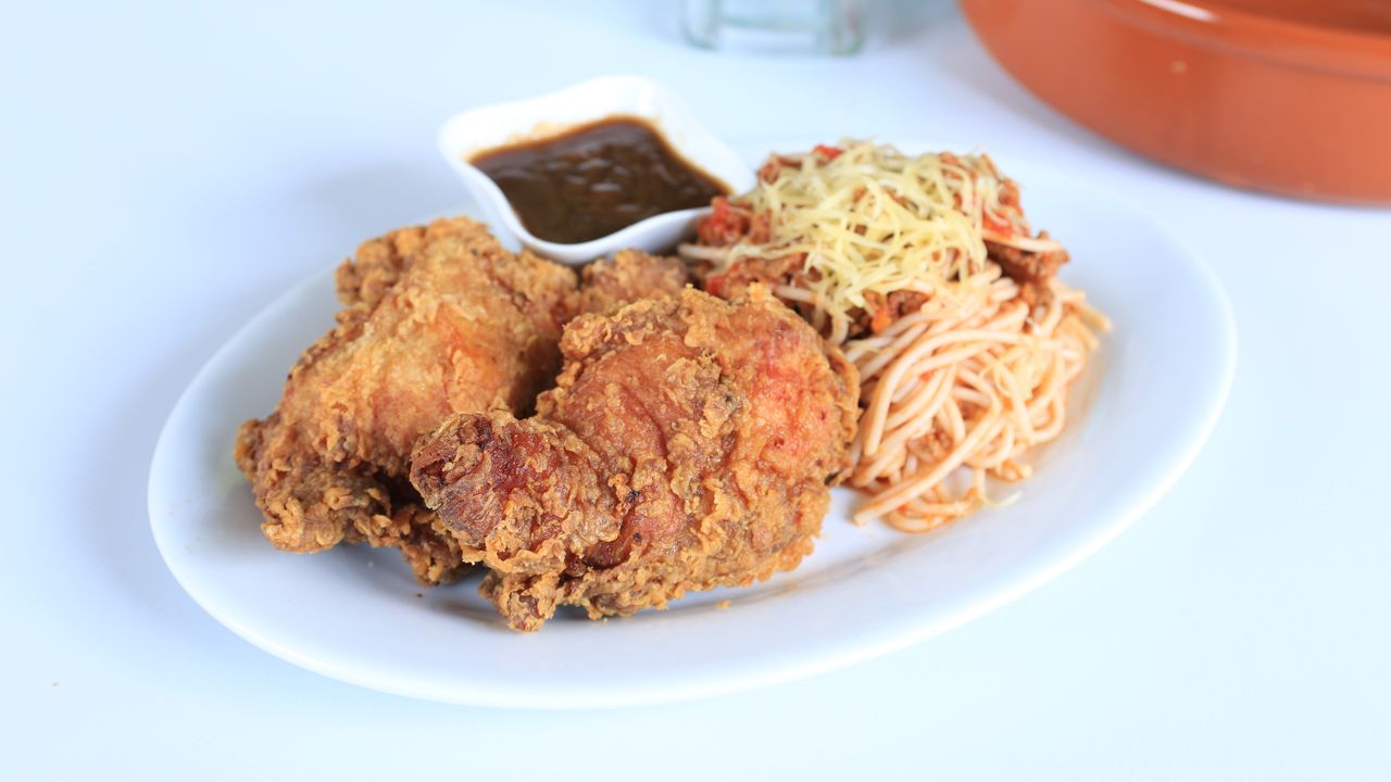 Rapsa fried chicken & spaghetti