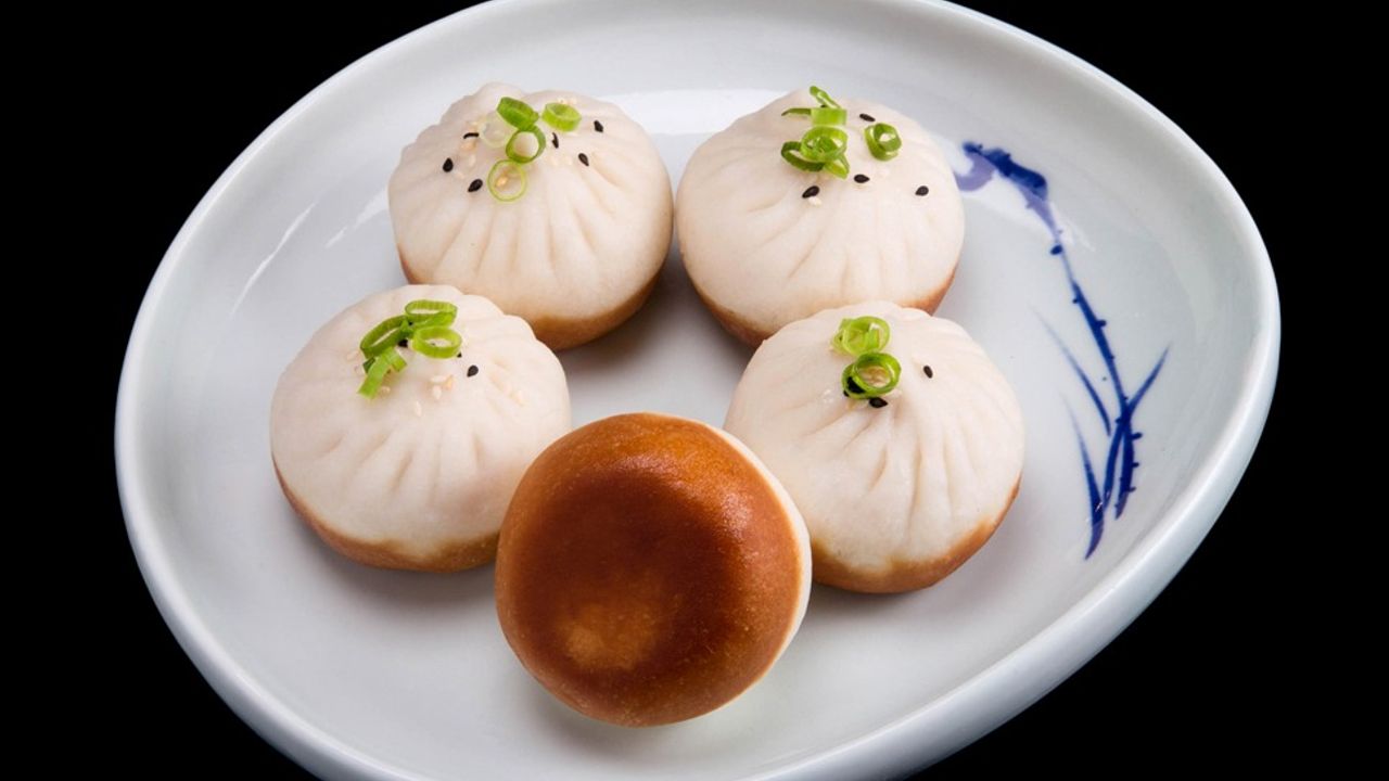 F02. Chicken & Prawn Pan Fried Buns (5pcs)