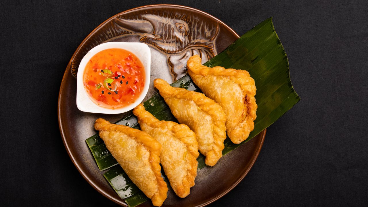 Curry Puffs (3 Pieces)