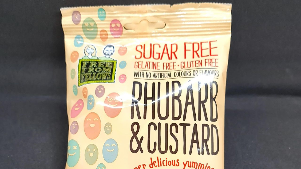 Free From Fellows Sugar Free Rhubarb Custard 100 g
