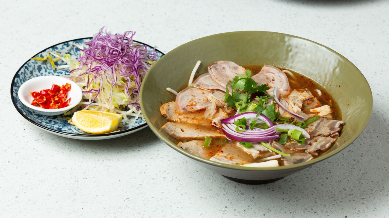 Chilli Beef and Pork Vermicelli Noodle Soup (Spicy)