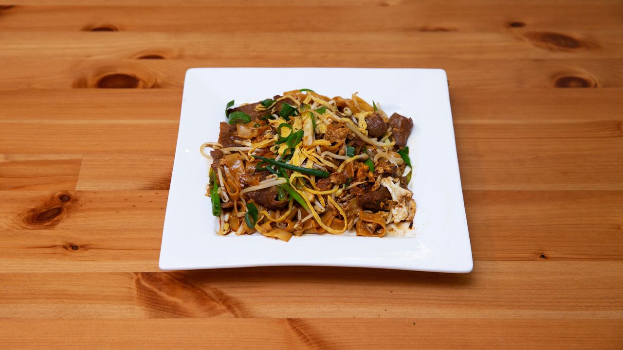Stir-Fried Kway Teo (Beef or Chicken)