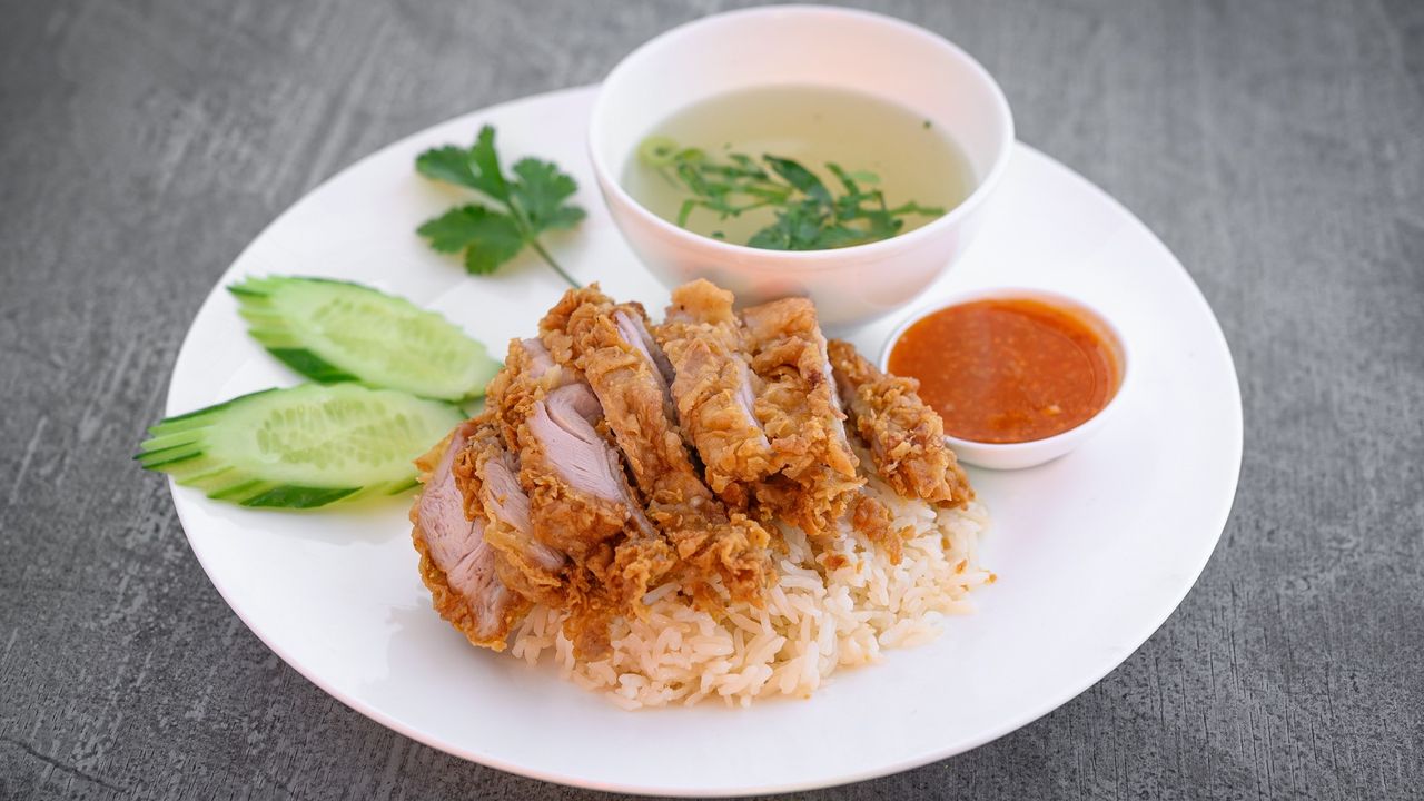 Crispy Fried Chicken with Rice