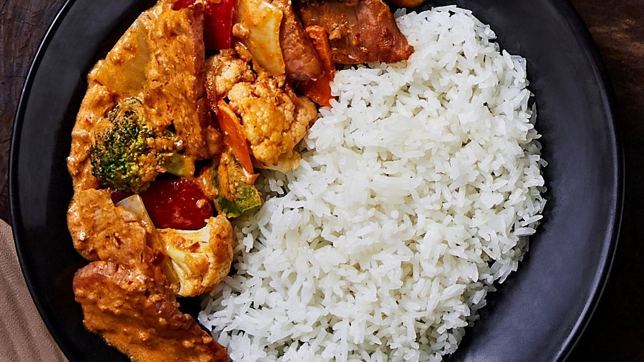 Pad Gai Satay (Chicken Satay Sauce)