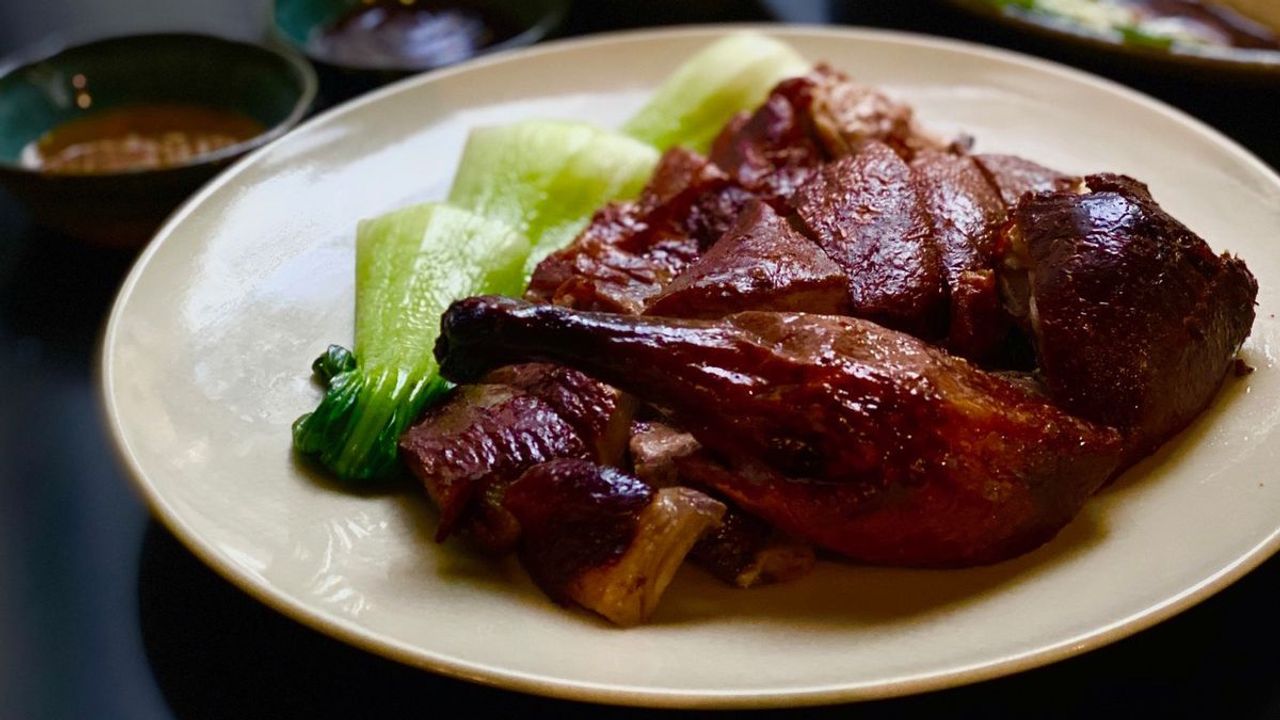 Half Wood Smoked Cantonese Duck