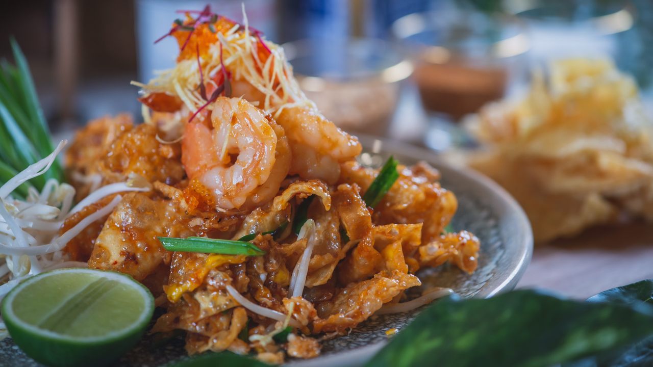 Padthai Prawn w Crispy Wonton Noodle