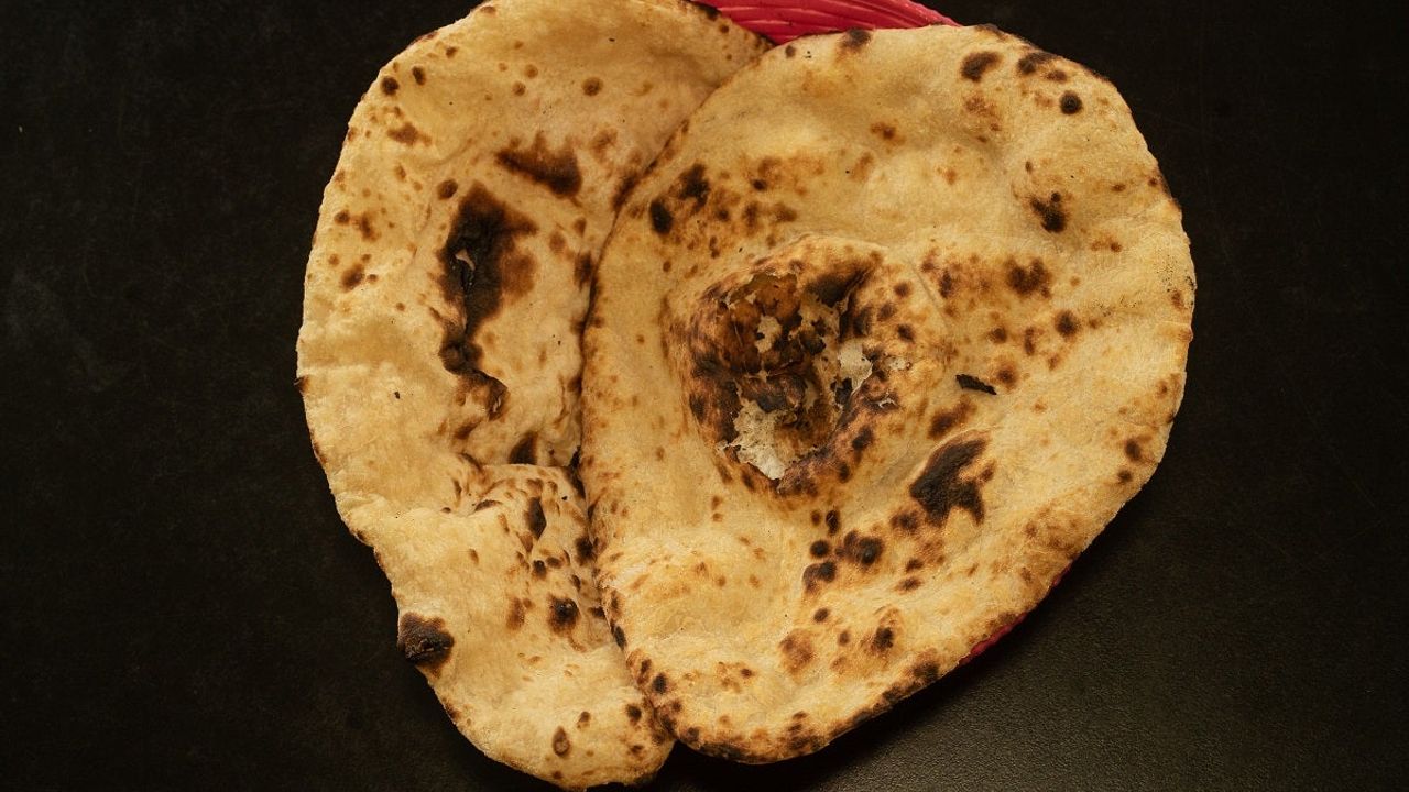 Plain Naan (D)