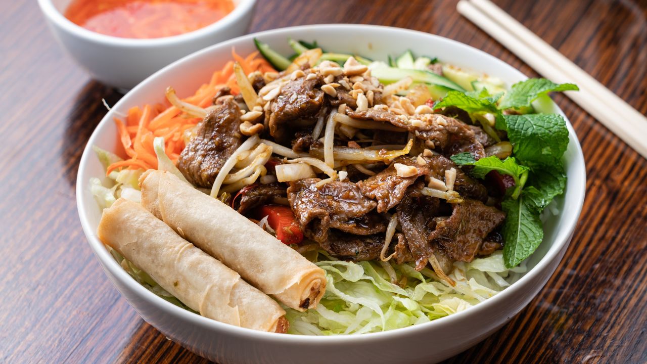 36. Stir Fried Lemongrass Beef Rice Vermicelli
