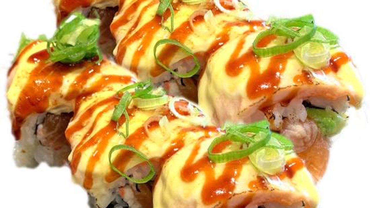 Aburi Cheesy salmon roll