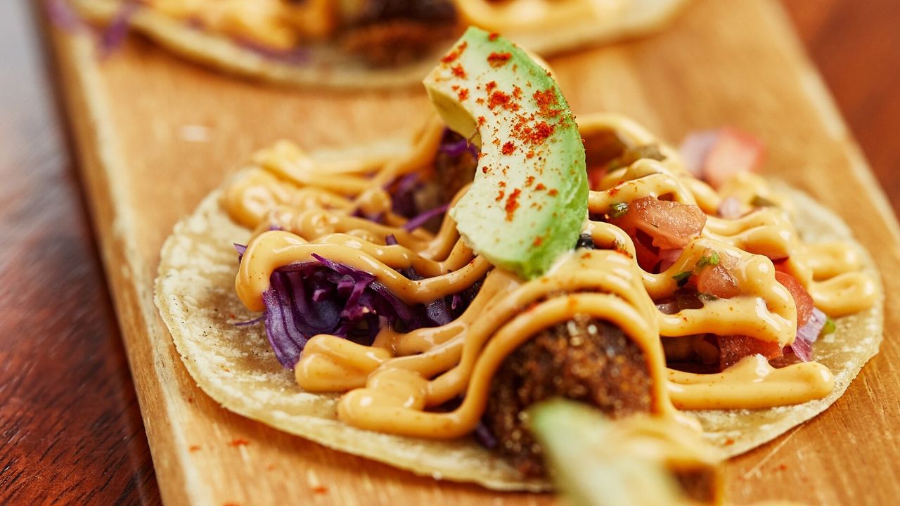 SOUTHERN FRIED GREEN TOMATO TACOS (3)(V)