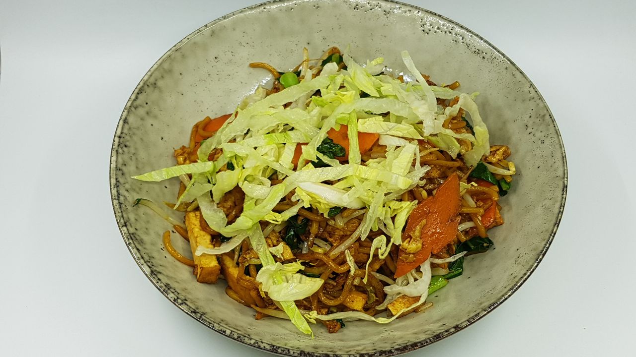 Vegetarian Fried Noodle (V)