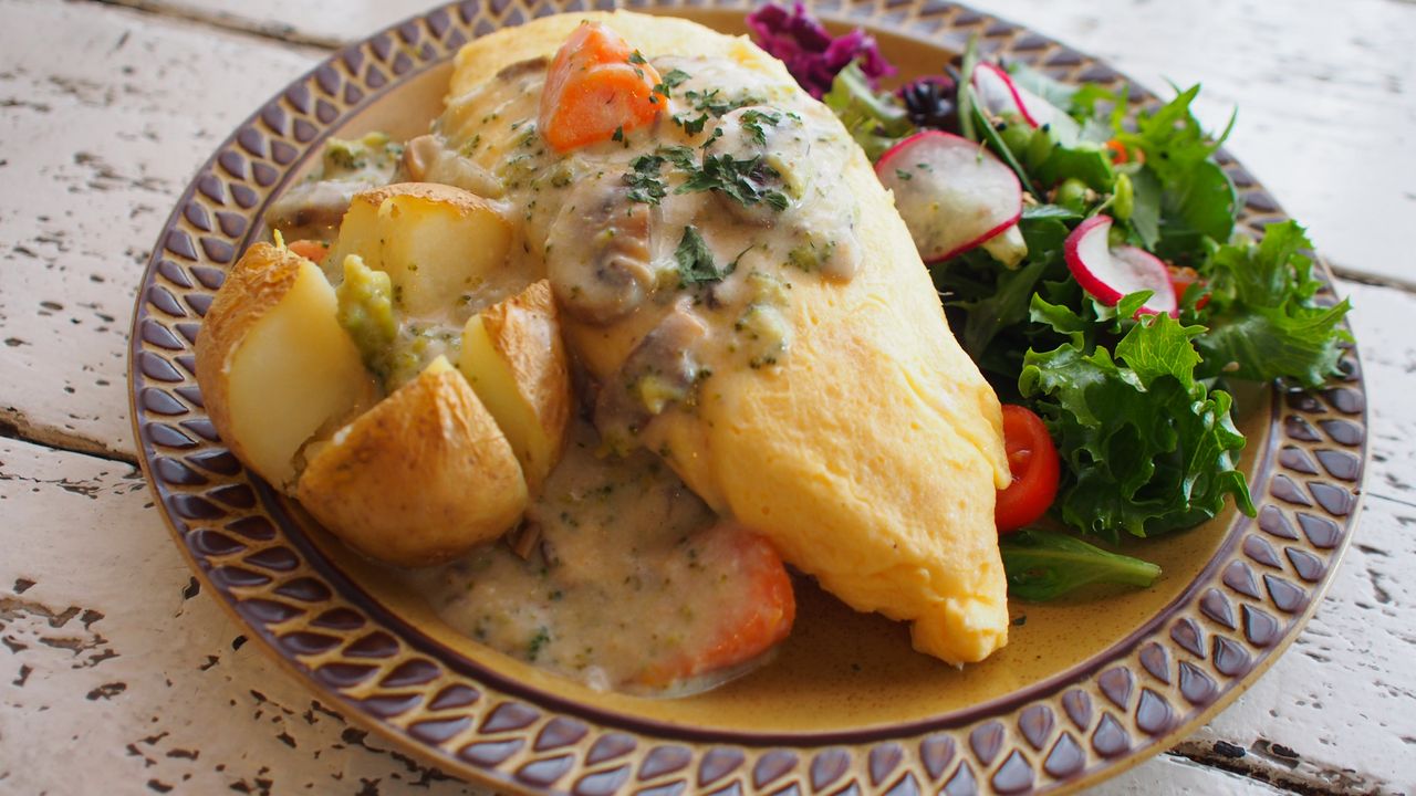 Soft Omelette on Mushroom and Tomato Fried Rice with Vege Creamy Chowder