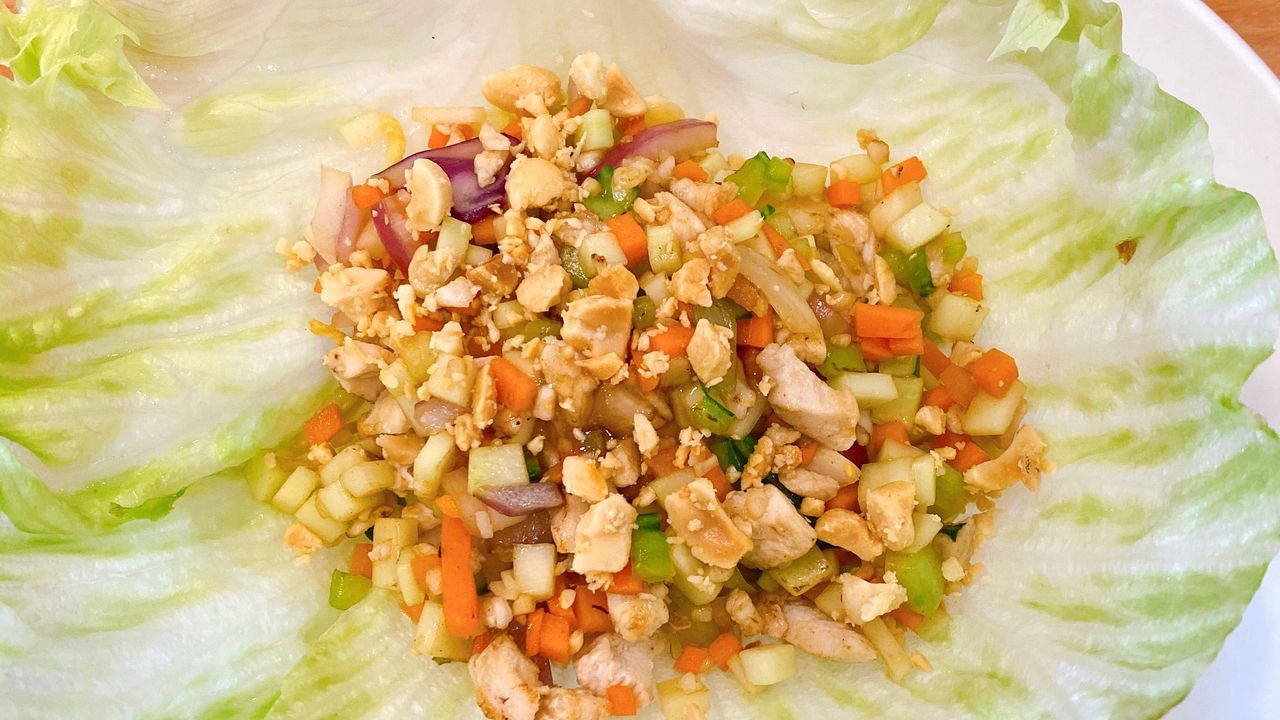 11. San Choy Bow (1)