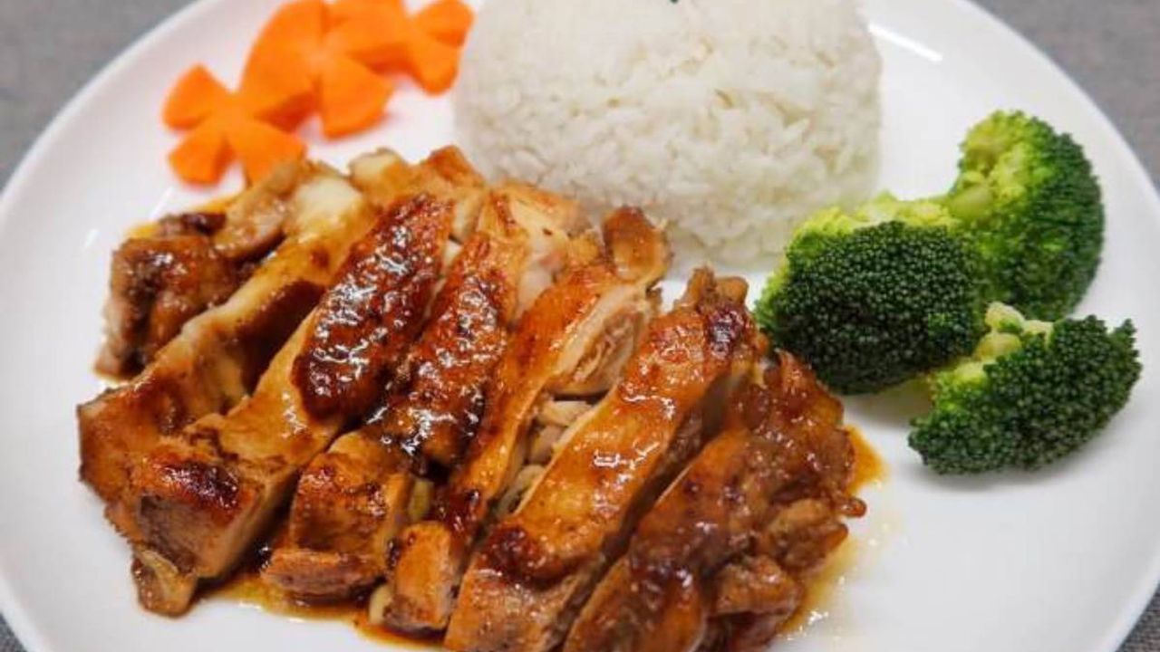 Braised Chicken Leg with Rice