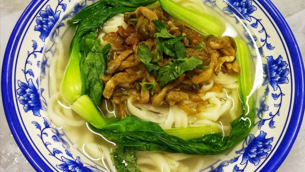 85 Preserved Sichuan Pickles and Shredded Pork Handmade Noodle Soup
