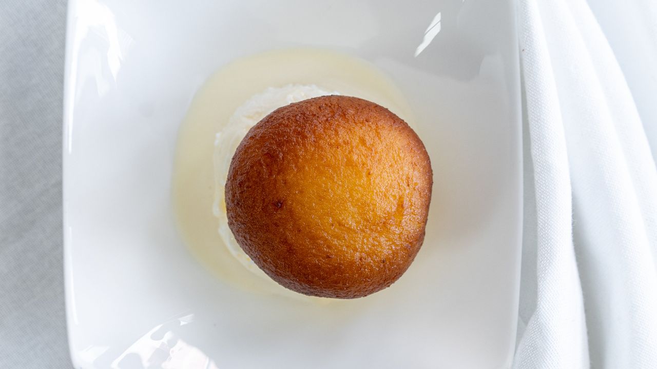 Gulab Jamun with Ice Cream