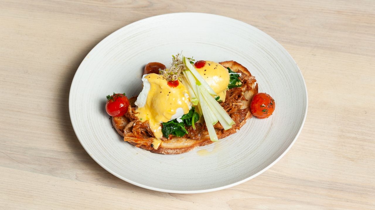 Egg Benedict in the New Way