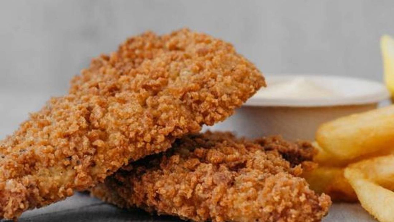 Kids Golden Tenders With Chips