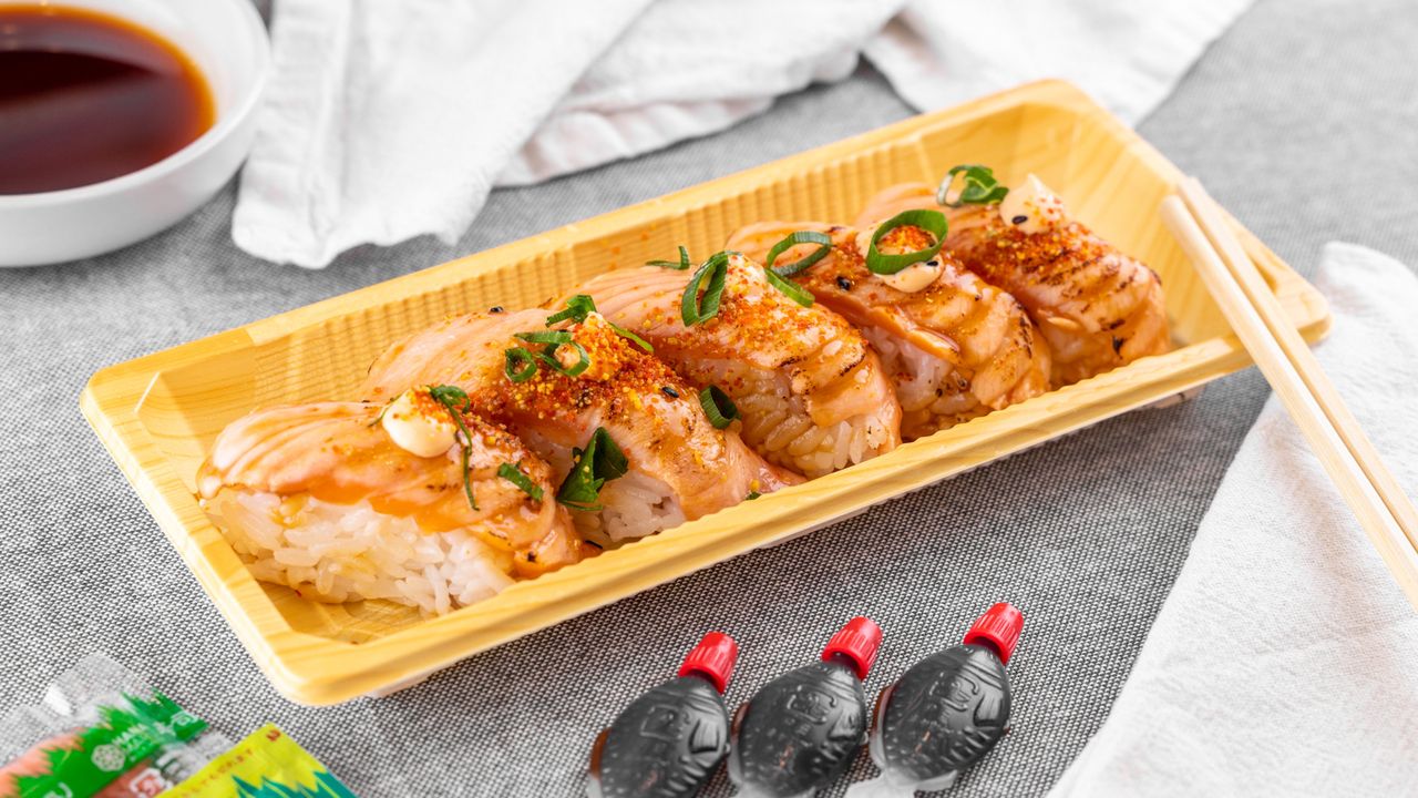 Spicy Salmon Aburi