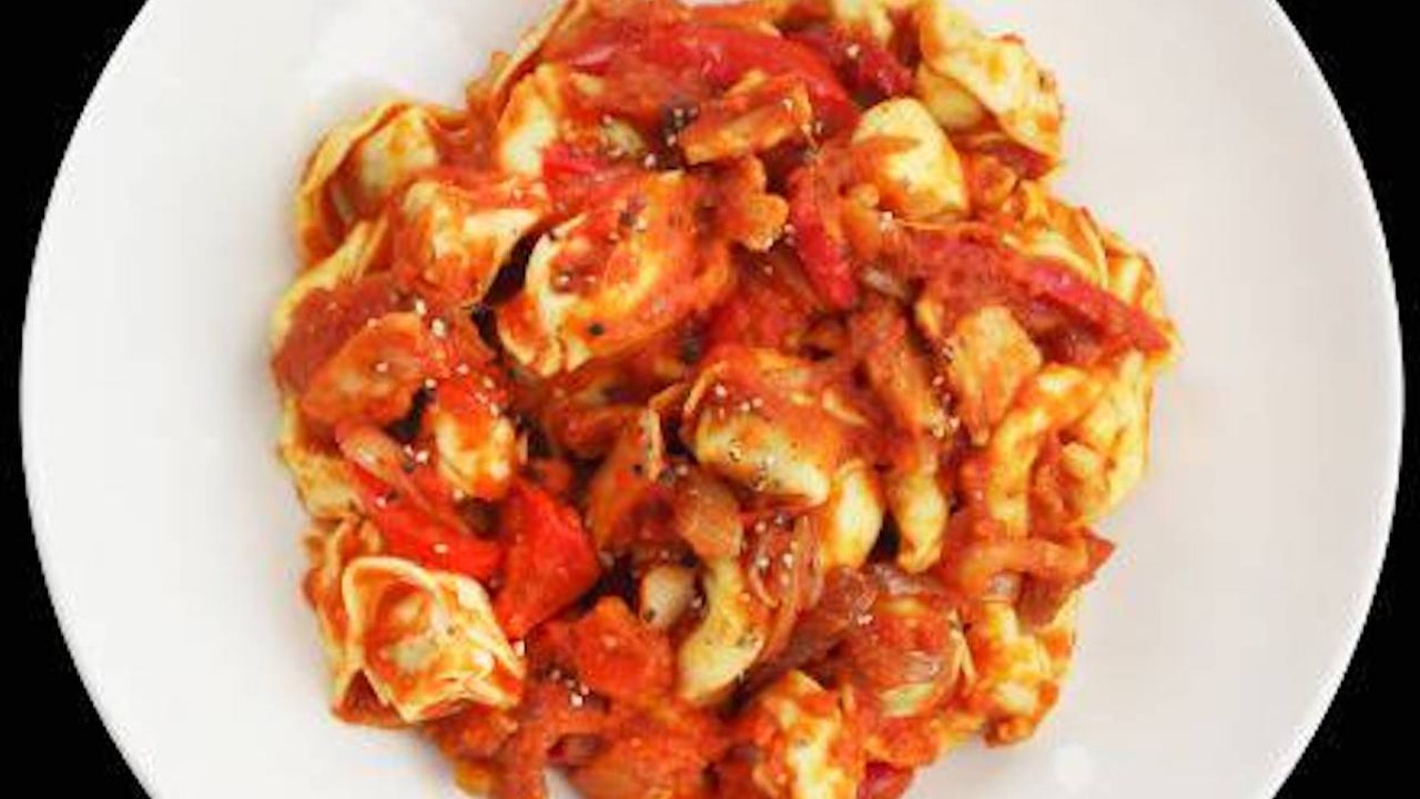 Entree Tortellini Alla Matriciana (2592 kJ)