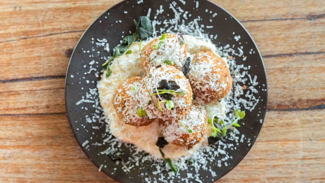 Truffled Mushroom Arancini (V)