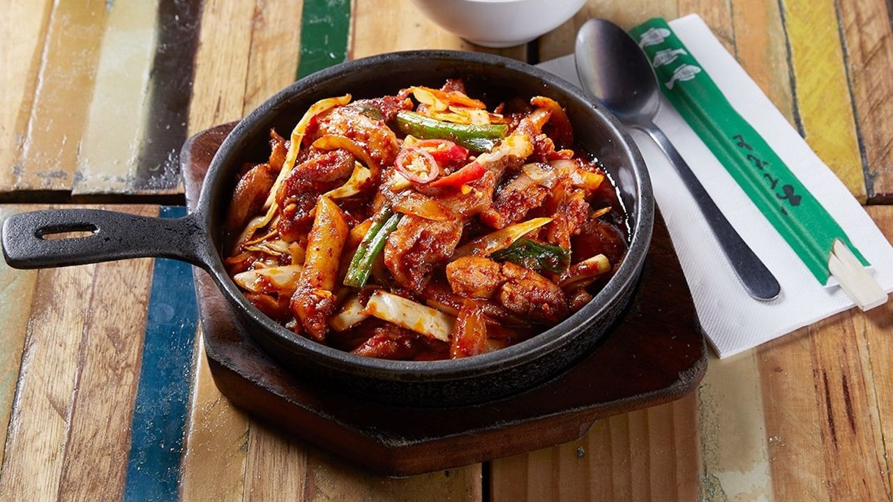 Stir-fried Spicy Chicken With Rice