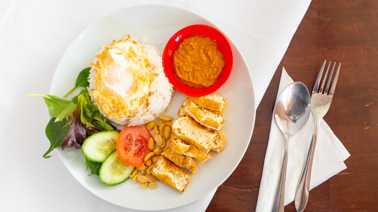 V7. Vegetarian Nasi Lemak