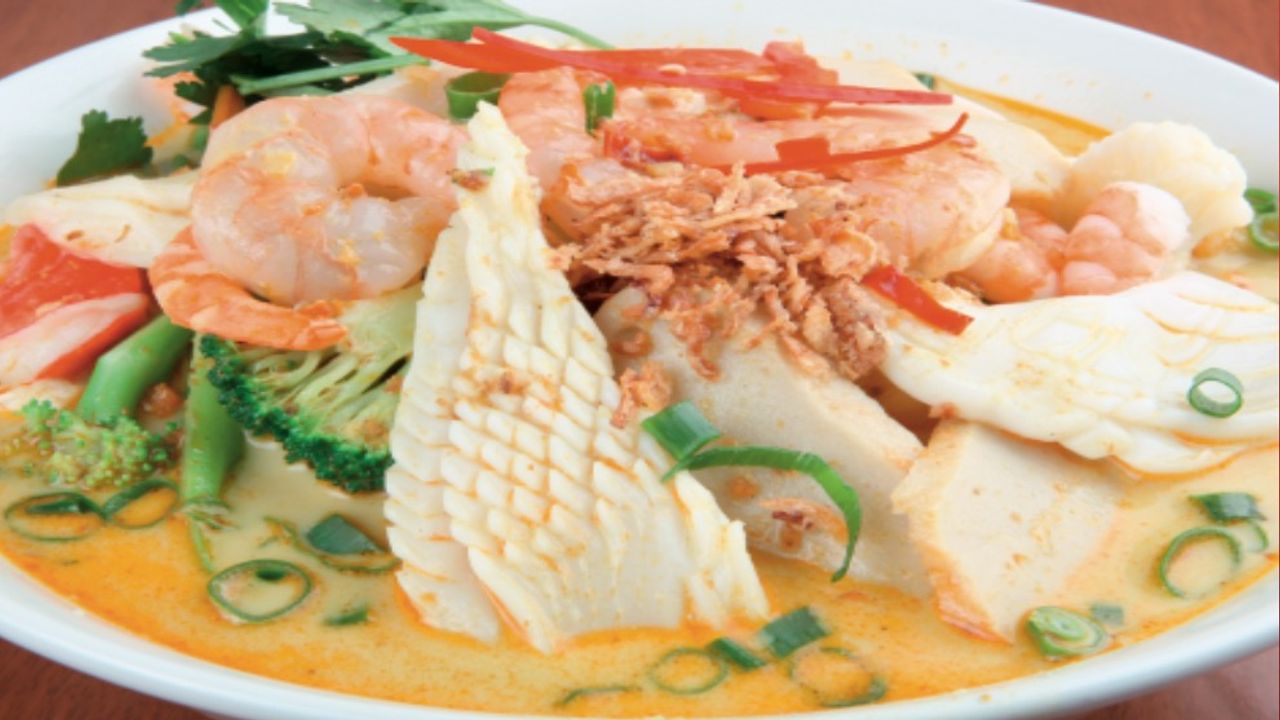 26. Seafood Laksa