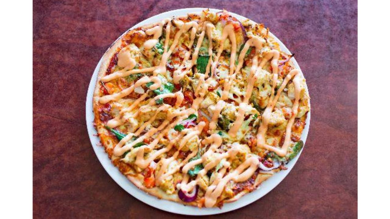 9" Peri Peri Chicken Pizza