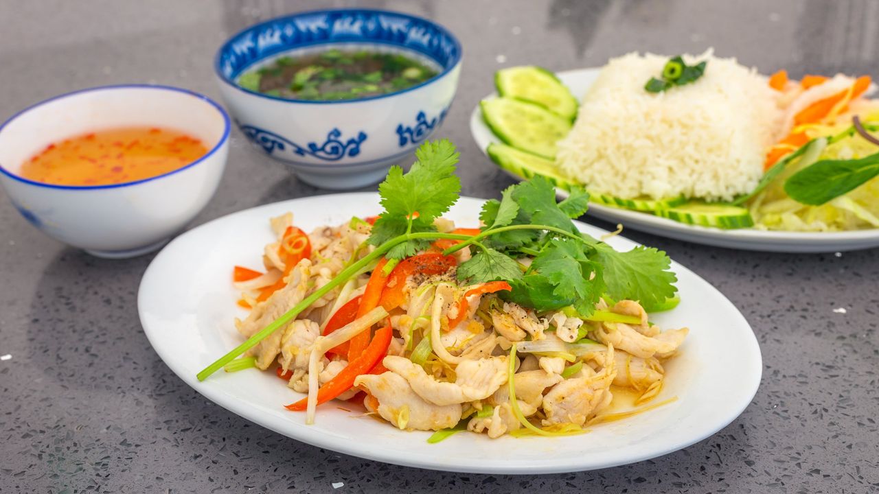 Com Ga Xao Xa/Rice with Lemongrass Chicken