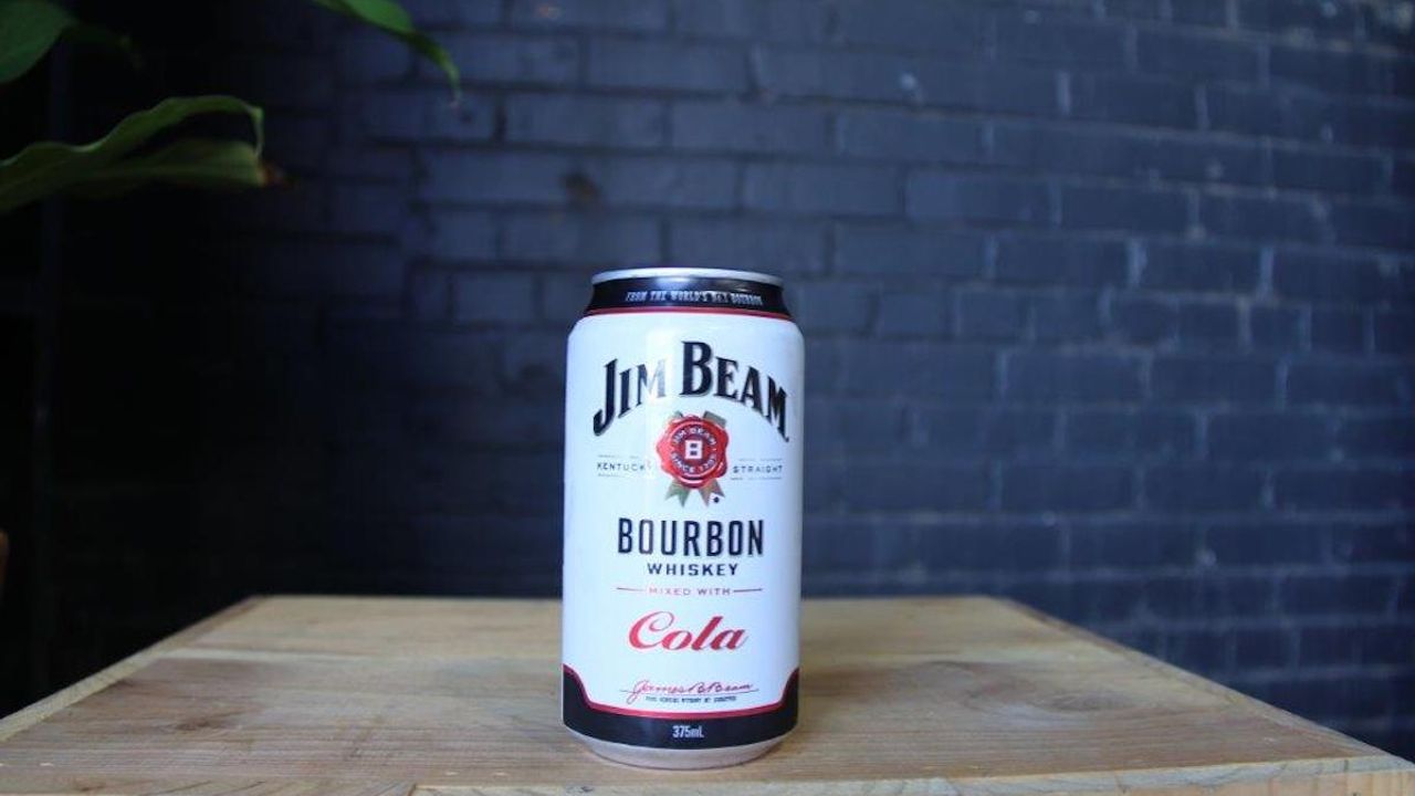 Jim Beam White and Cola (6 Pack)