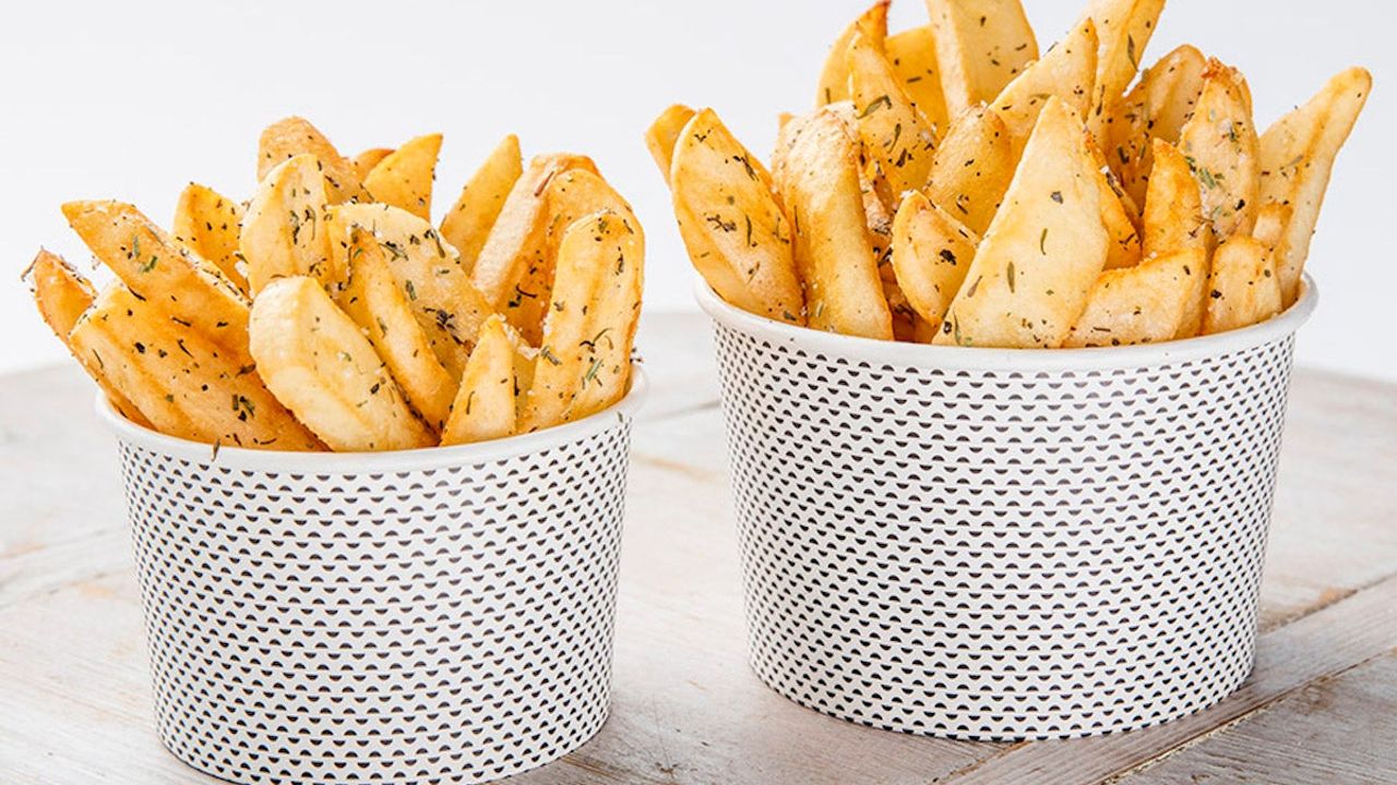 Famous Grill'd Chips - Regular (2440 kJ)