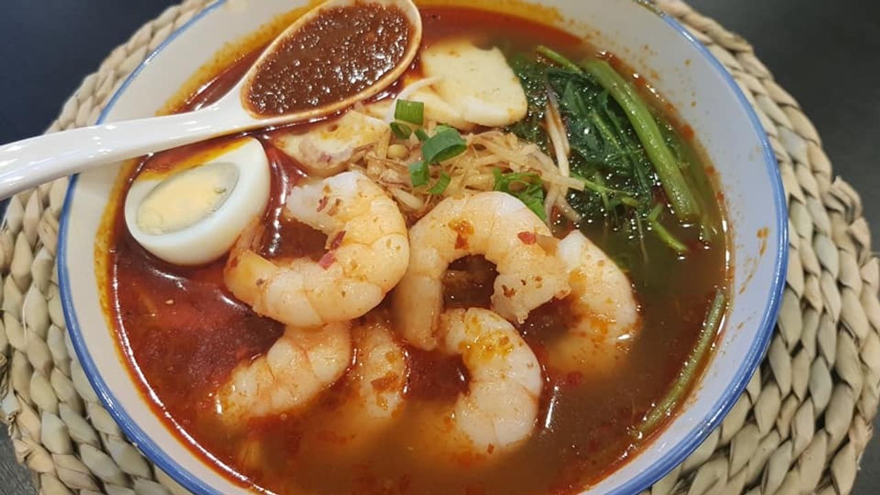 Prawn Noodles Soup (Har Mee)