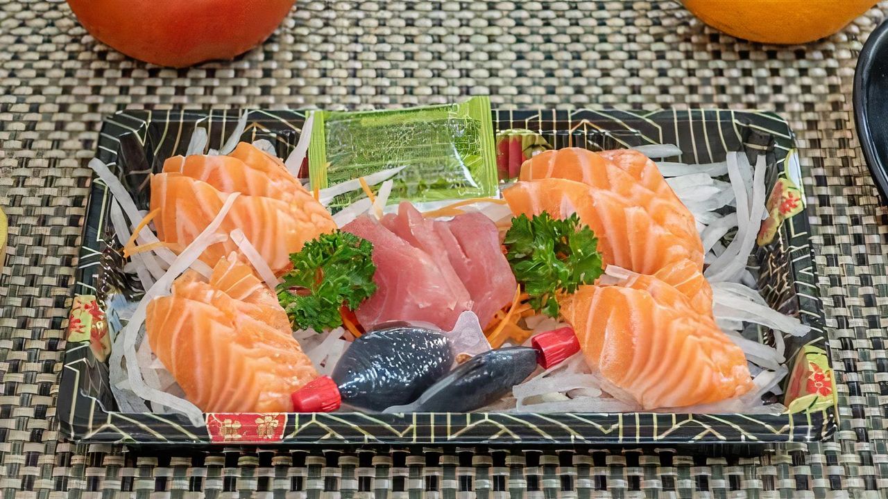Mix Seasonal Fish Sashimi