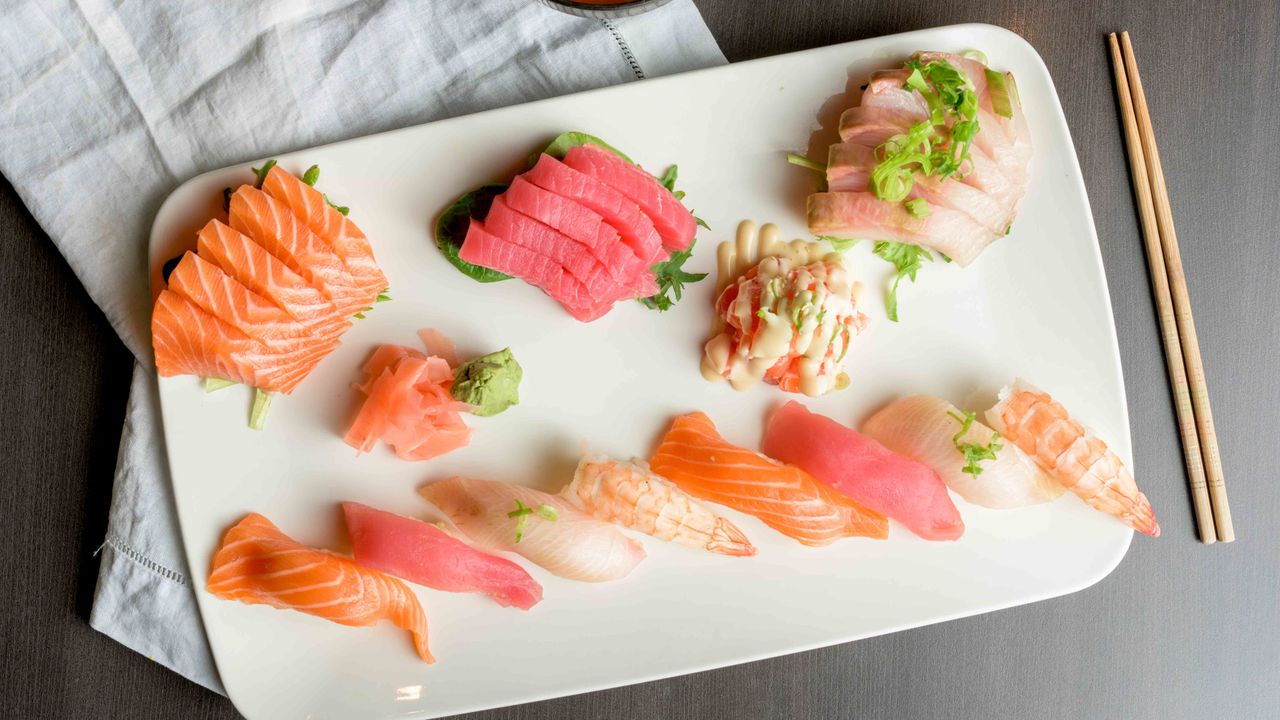 Sushi & Sashimi Combo