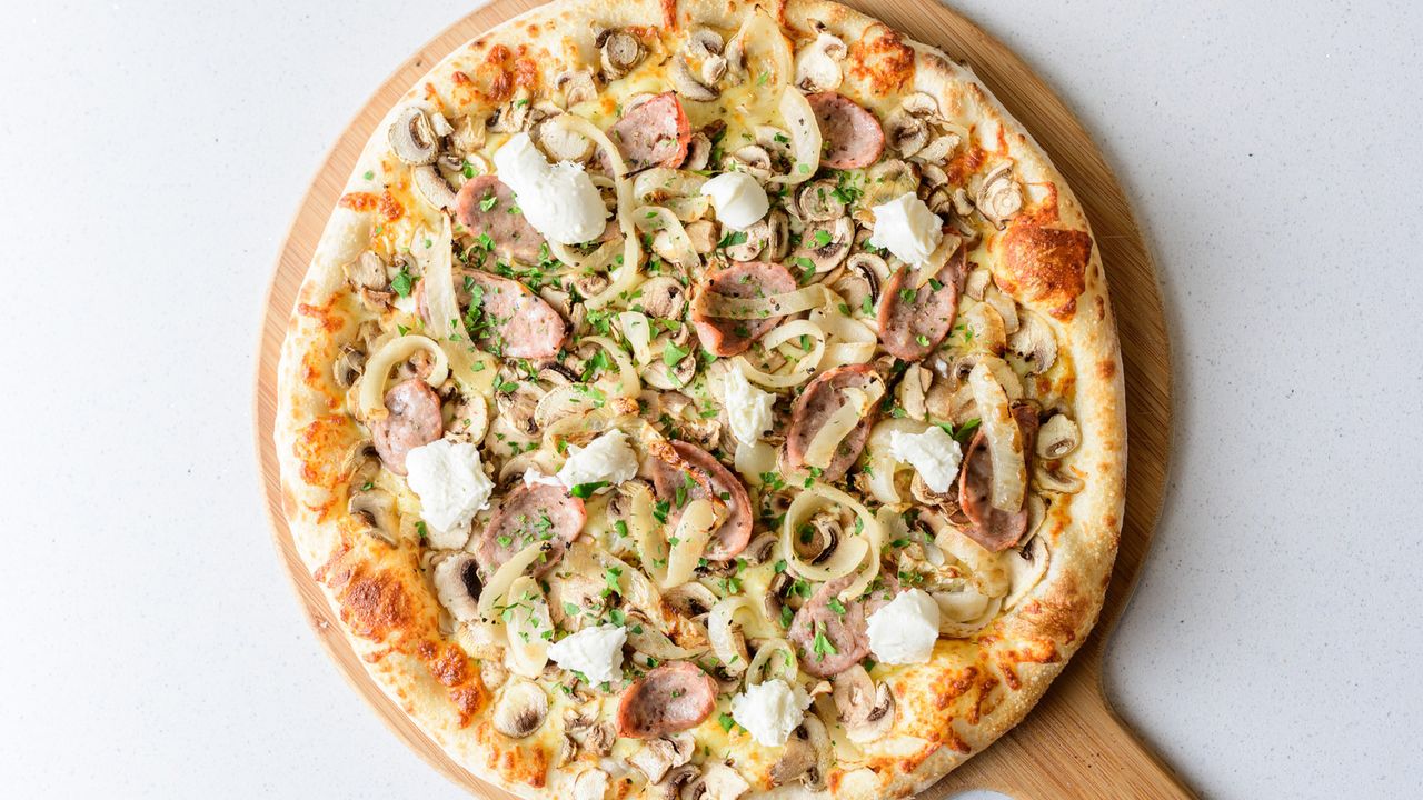 22. Salsiccia & Funghi (Large)