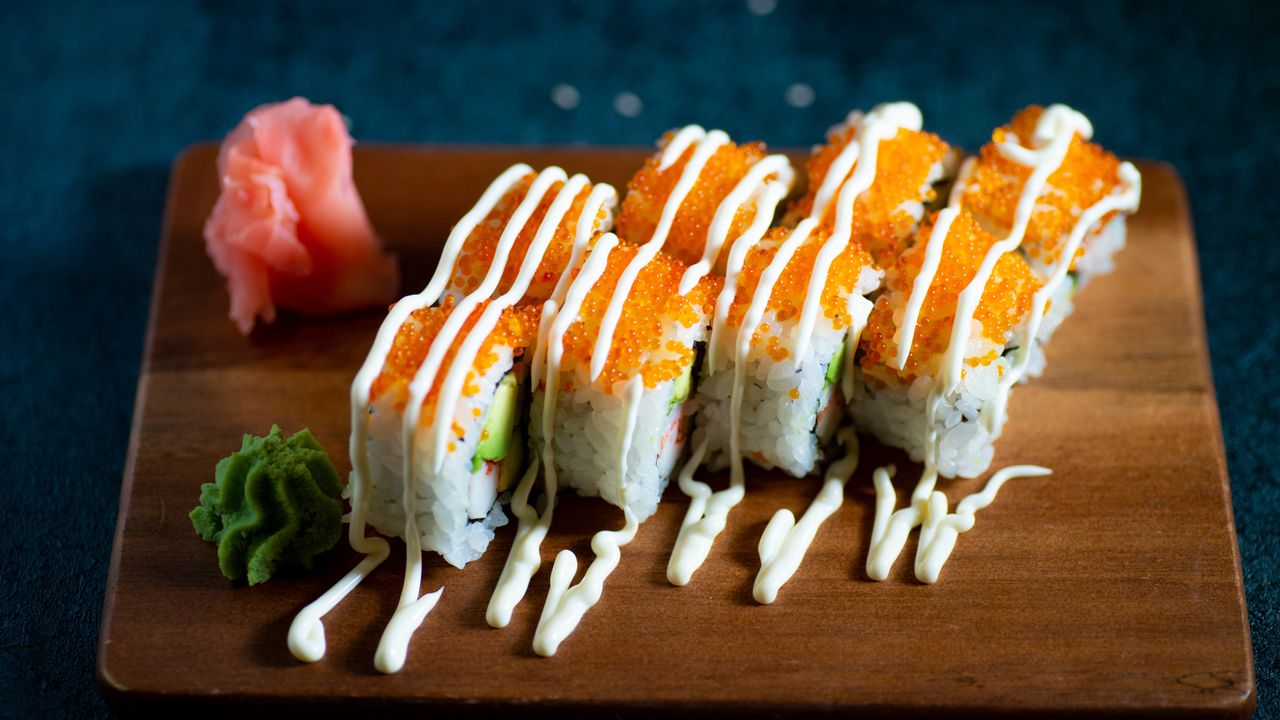C6 California Maki