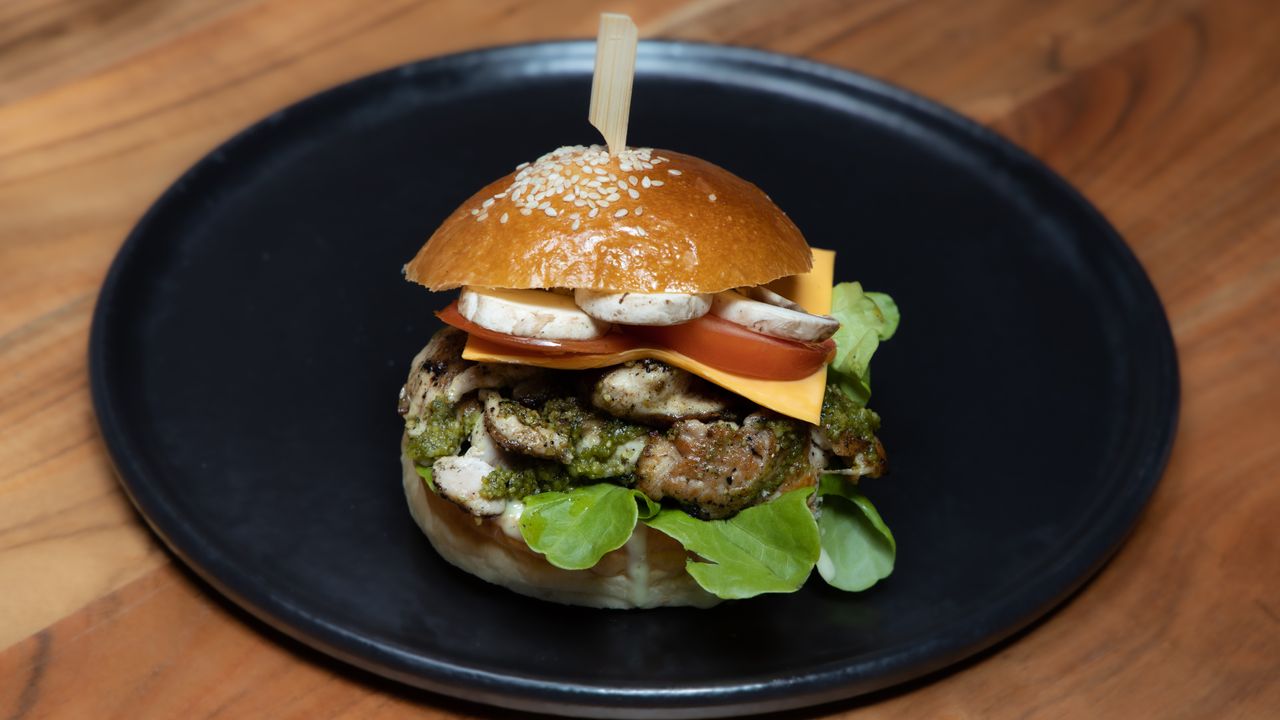 Grilled Chicken Pesto Burger