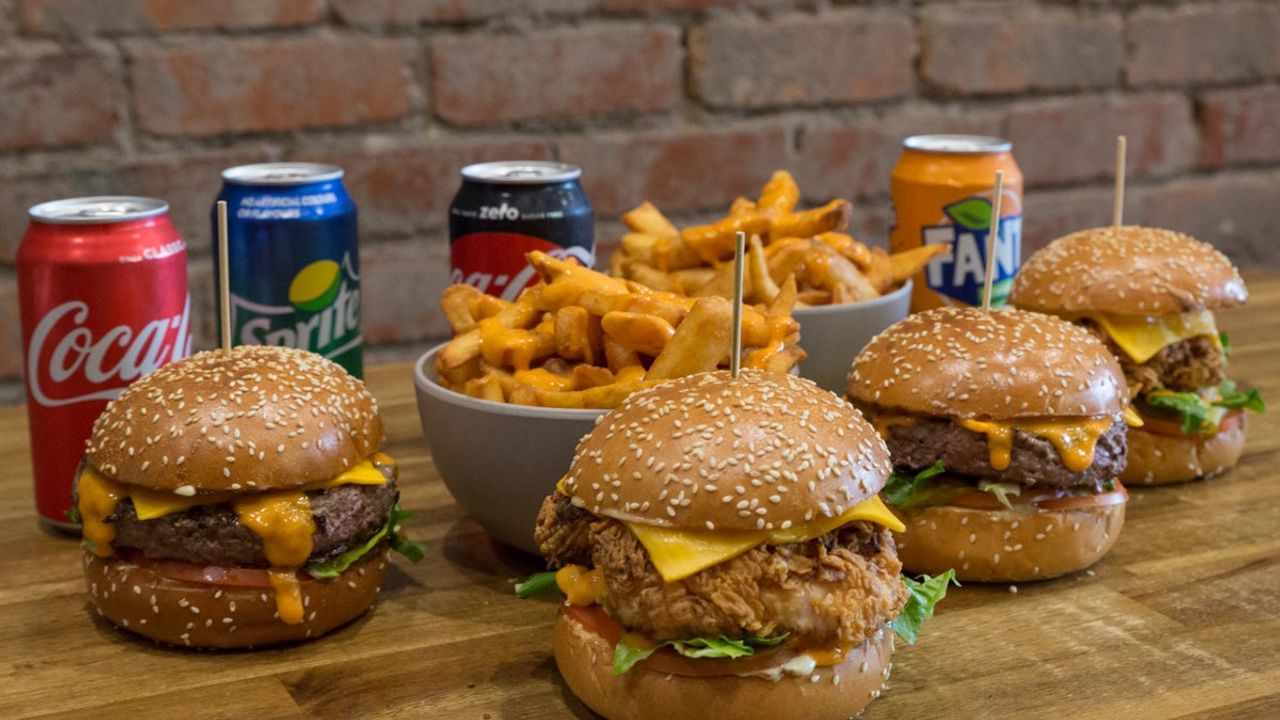 Fat Bustardz Footie Bundle (Serves 4 People)