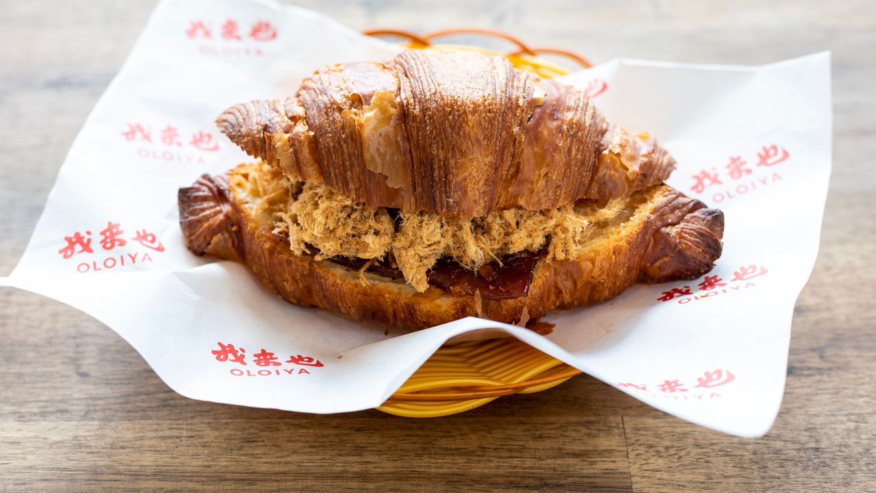 Bakkwa Croissant / ⾁乾起司新⽉形⾯包
