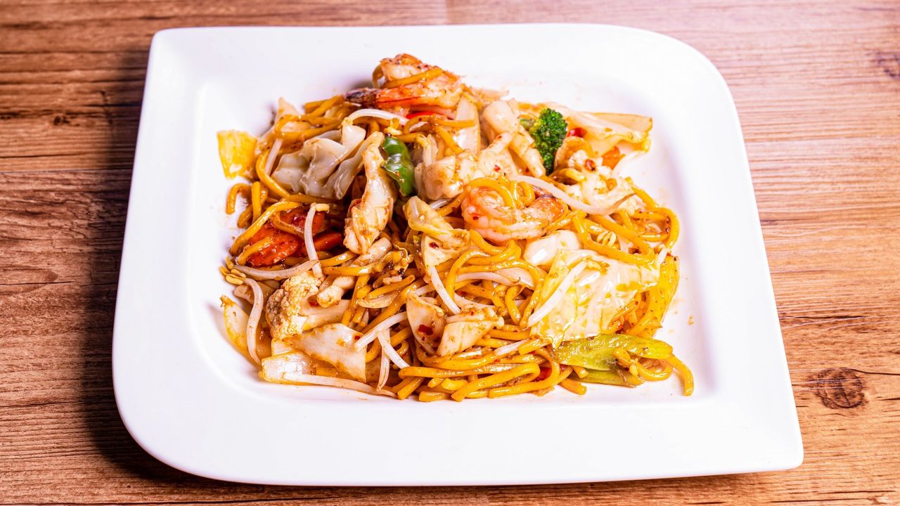 Drunken Noodles